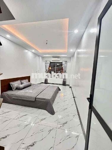 Bán Nhà Lĩnh Nam Hoàng Mai 40m2 xây mới 5 tầng giá 7.2 tỷ