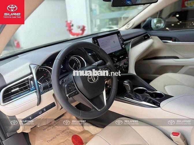 Toyota Camry 2022 2.0 Q - siêu lướt 22k km