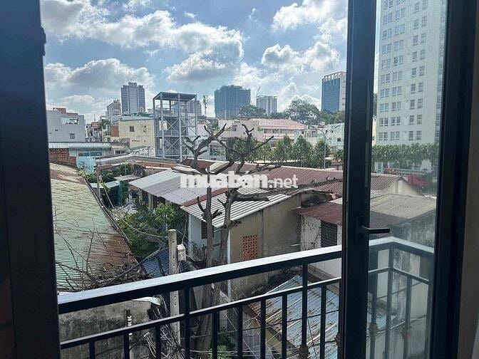 CHO THUÊ CĂN HỘ CHUNG CƯ BAN CÔNG 35M2 FULL NT NGAY CẦU ÔNG LÃNH Q1