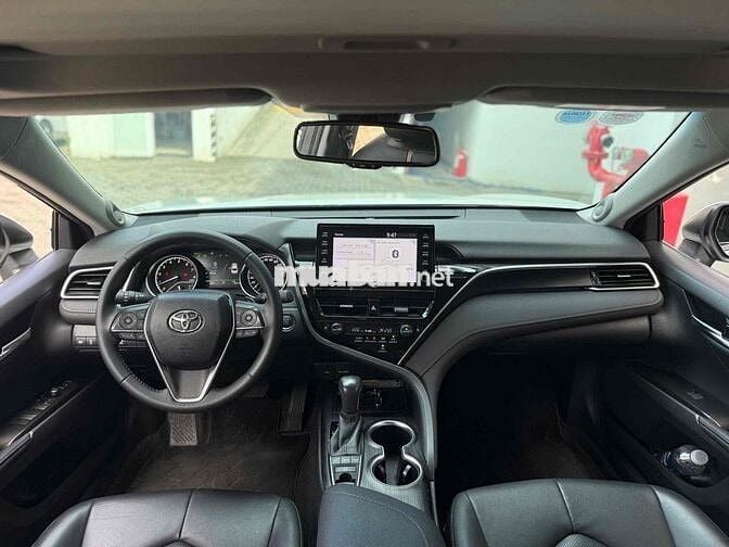 Toyota Camry 2023 2.5Q - 28.000 km