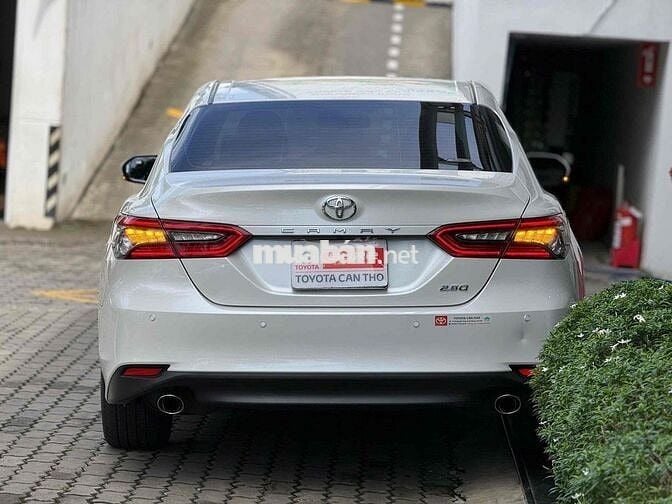 Toyota Camry 2023 2.5Q - 28.000 km