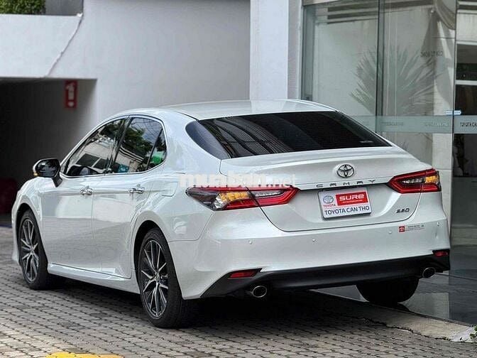 Toyota Camry 2023 2.5Q - 28.000 km