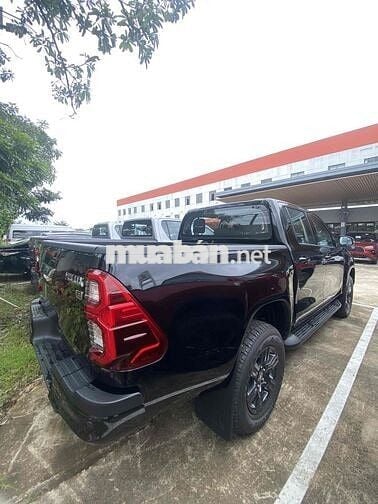 TOYOTA HILLUX 2.4AT - 1 CẦU 2025 All New