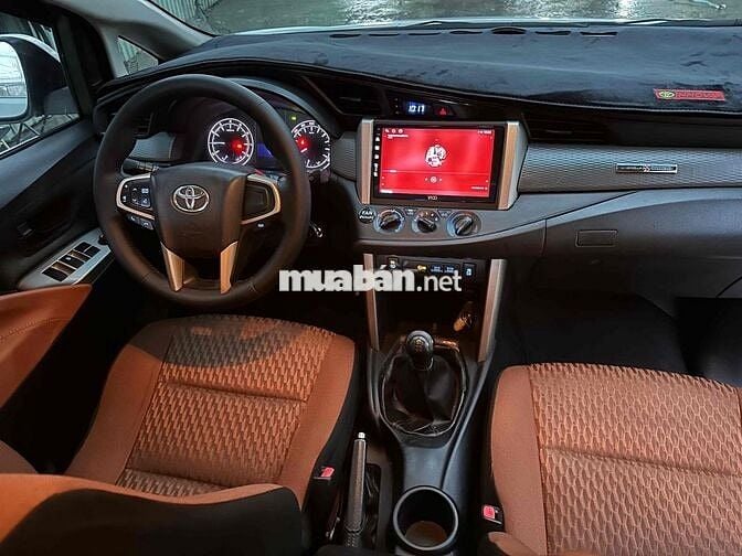 Toyota Innova 2019 2.0E - 389Tr