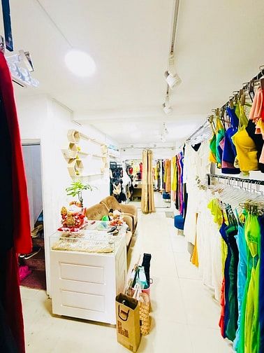 MẶT TIỀN HIẾM " NGUYỄN TRÃI" Q5- KINH ĐÔ THỜI TRANG- 35m2 5 TẦNG 