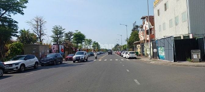 Cần bán gấp lô đất 2 mặt tiền đường Bạch Đằng thành phố Đà Nẵng