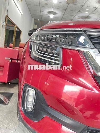 Kia Seltos 2022 Premium 1.4 AT - 36000 km