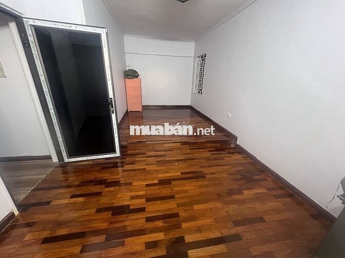 Căn hộ 80m2 toà chung cư 83 Trường Chinh