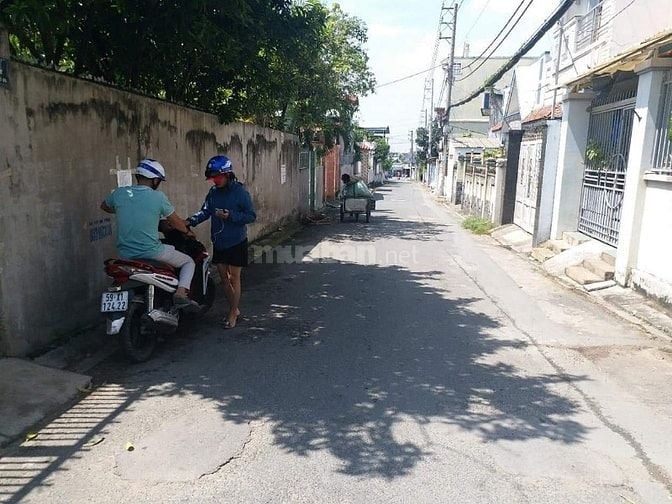 CHỊ KIM BỂ HỤI BÁN GẤP ,NC4,XUÂN THỚI SƠN,HÓC MÔN 310TR