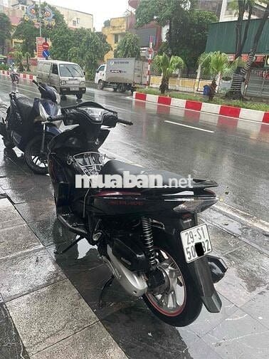 Cầm đồ thanh lý xe AIRBLADE đk 2015 máy zin chất.