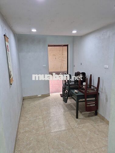 Cho thuê nhà phố Khâm Thiên, Phường Văn Miếu - Quốc Tử Giám, Đống Đa