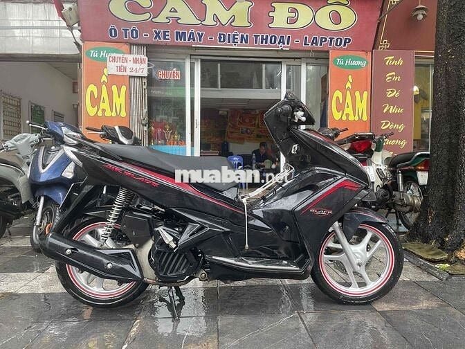 Cầm đồ thanh lý xe AIRBLADE đk 2015 máy zin chất.