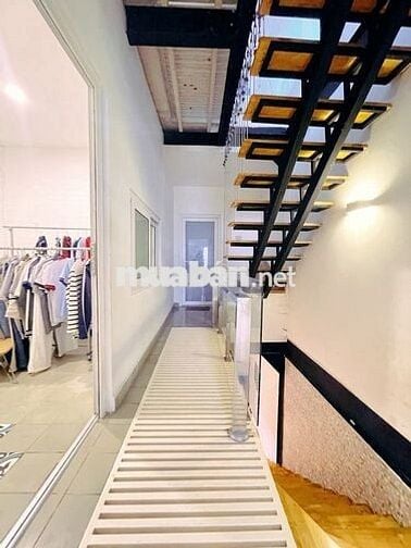 Bán Gấp nhà Nguyễn Xí 80m² - Hẻm xe hơi 6m - 4PN 4WC - Nhỉnh 9 đồng