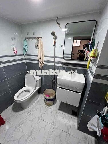 BÁN NHÀ MẶT TIỀN ĐƯỜNG NGUYỄN LÂM 5 TẦNG BTCT 5PN 4WC