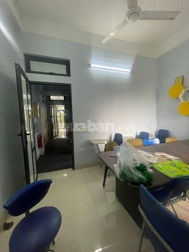 Bán nhà Huỳnh Thúc Kháng, 68m2, khu phân lô, 30m ra phố. 16,5 tỷ