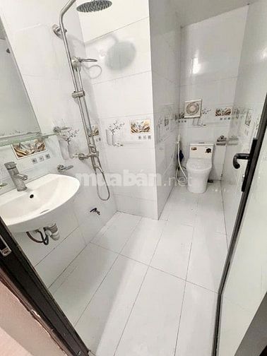 Doãn Kế Thiện 45m2*6T thuê 40tr/th, ngõ to, cách ô tô tránh 15m, 10 tỷ
