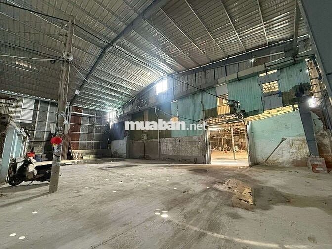 Cần cho thuê xưởng P ĐHT Q12 Đường ĐHT 10B .DT 1300m2