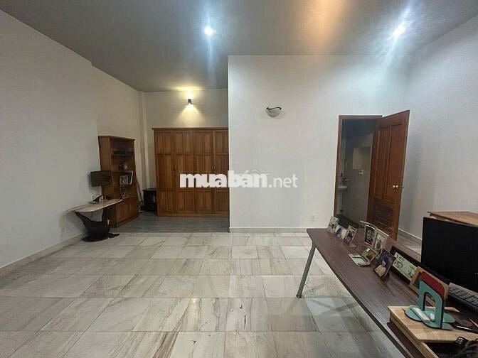 NHÀ CHO THUÊ MT NGUYỄN SƠN_ 7X20M_ TRỆT 3 LẦU_ PHÒNG RỘNG RÃI.
