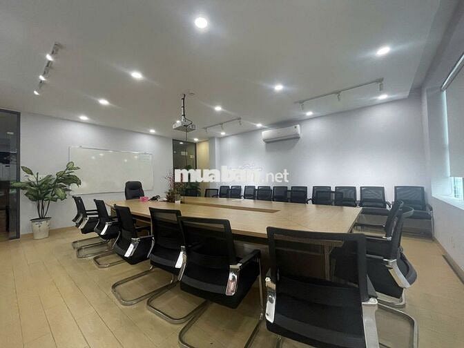 NHÀ ĐẸP CHO THUÊ THOẠI NGỌC HẦU_ 8X17M_ TRỆT 4 LẦU SÀN SUỐT, THANG MÁY