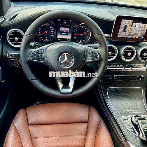Mercedes Benz GLC Class 2017 300 - 85000 km