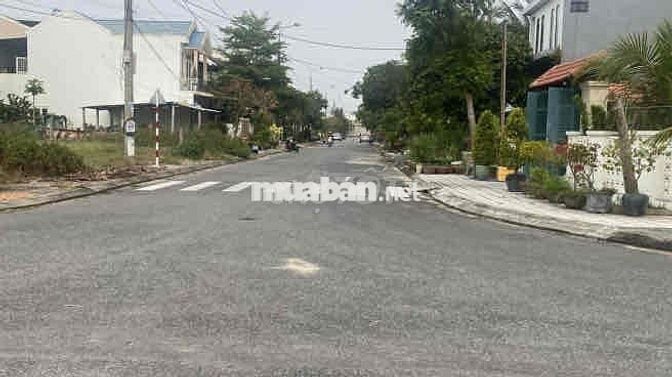 Chính Chủ Bán Lô Biển BT 201m2  LƯƠNG THÚC KỲ _ CẨM AN _ HỘI AN