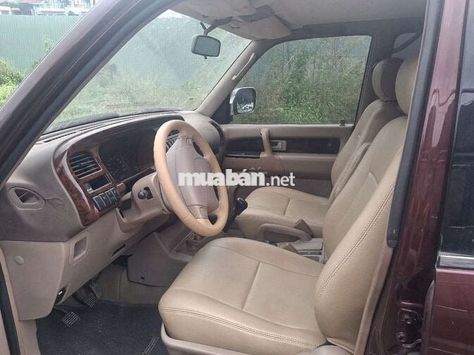 Isuzu trooper 2002 -200000 km