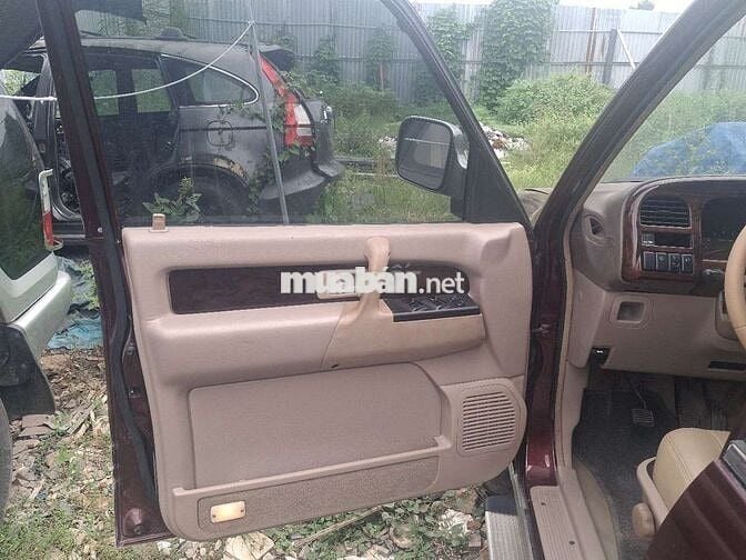 Isuzu trooper 2002 -200000 km