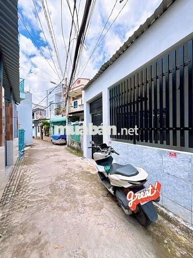 NHÀ DT RỘNG, HOÀN CÔNG, 2 P. NGỦ, HẺM 3M