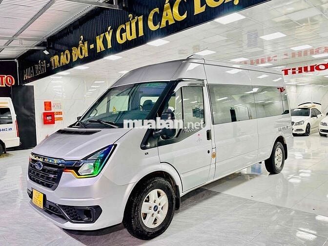 Ford Transit 2023 Limousine - 99999 km