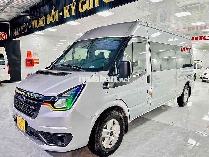 Ford Transit 2023 Limousine - 99999 km