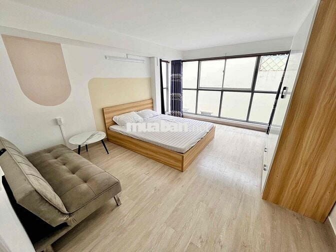 CĂN HỘ SIÊU RỘNG 1PN TÁCH BẾP CỬA SỔ KÍNH SIÊU SÁNG NGAY GV SÁT BTHANH