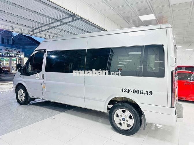 Ford Transit 2023 Limousine - 99999 km