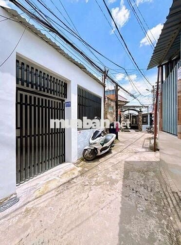 NHÀ DT RỘNG, HOÀN CÔNG, 2 P. NGỦ, HẺM 3M