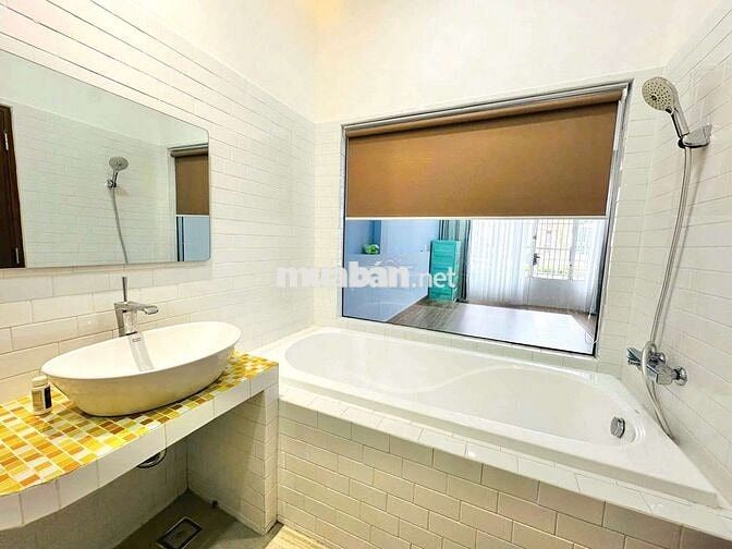 Nhà 3,5 tấm đường nội khu Tên lửa