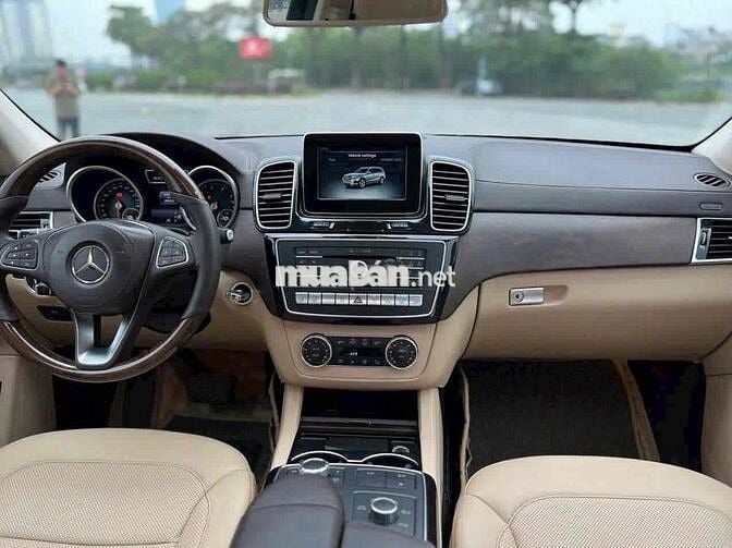 Mercedes Benz GLS400 4Matic nhập Mỹ 2016 màu nâu