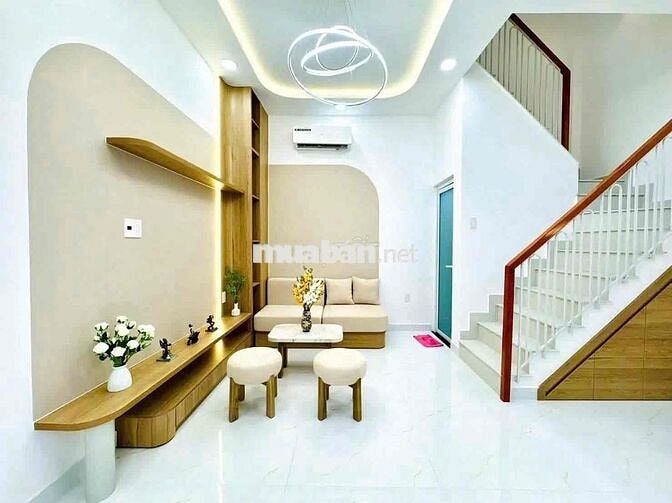Nhà mới xây Nguyễn Trọng Tuyển 3tầng 2pn,3wc (4,9x4,5)giá chỉ:5,9tỷ
