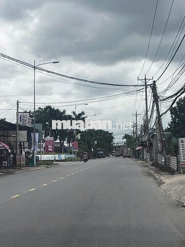 Bán Lô đất mặt tiền đường nhựa 10m ngay Cây Xăng Petro