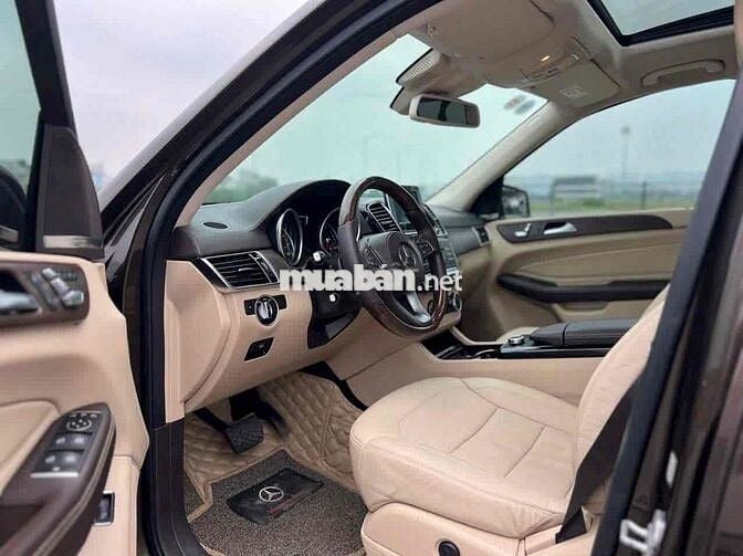 Mercedes Benz GLS400 4Matic nhập Mỹ 2016 màu nâu