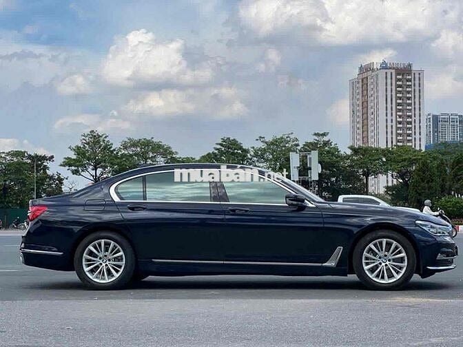 BMW 730Li sx 2018 màu xanh nhập Đức siêu đẹp