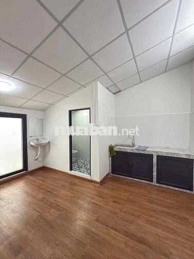 Nhà trệt 2 phòng ngủ hẻm 194 đường Cách Mạng Tháng Tám