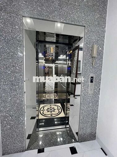 Bán gấp nhà 5 tầng thang máy Đại La, HBT 38m2 , gần phố . Giá 9.3 Tỷ