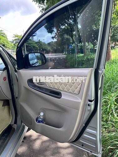 Toyota Innova 2016 E số sàn