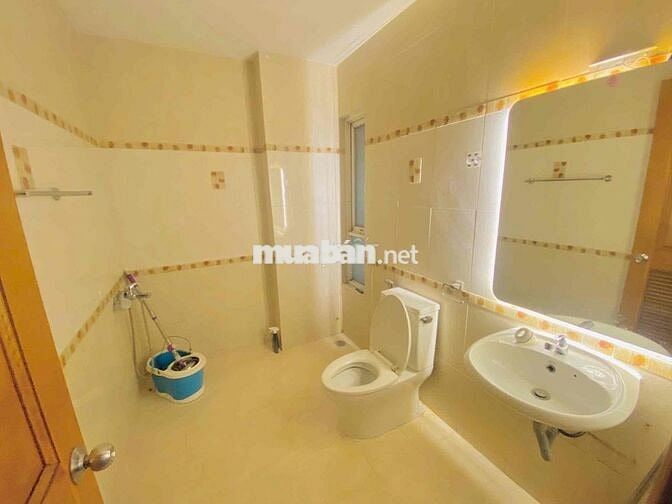 Cho thuê nhà mặt tiền đường số quận 7