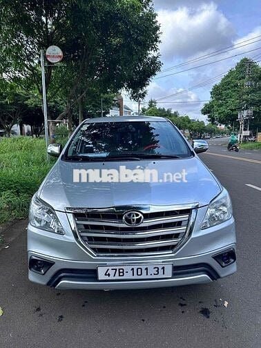 Toyota Innova 2016 E số sàn