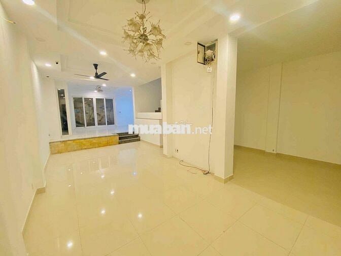 Cho thuê nhà mặt tiền đường số quận 7