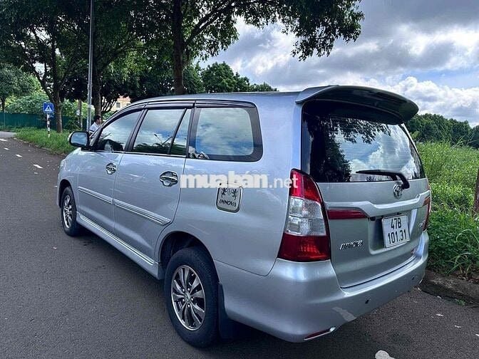 Toyota Innova 2016 E số sàn