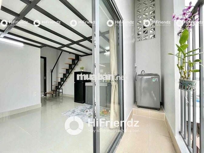 BAN CÔNG FULL NỘI THẤT SIU RẺ NGAY ĐH CÔNG THƯƠNG - ĐỈNH NHẤT KHU