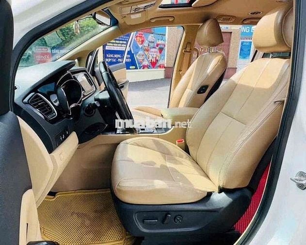 Kia Sedona 2019 2.2 DAT Luxury - 80000 km