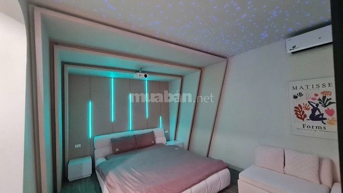 Bán nhà phố Kim Mã, Ba Đình 83m, 6 tầng, mt 6m. Giá: 23.5 tỷ