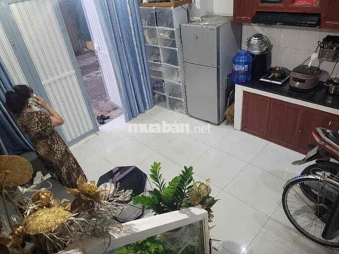 BÁN NHANH! Ô TÔ VÀO TẬN CỬA - Nhà Phố 4 TẦNG Lê Trọng Tấn. VỊ TRÍ VÀNG